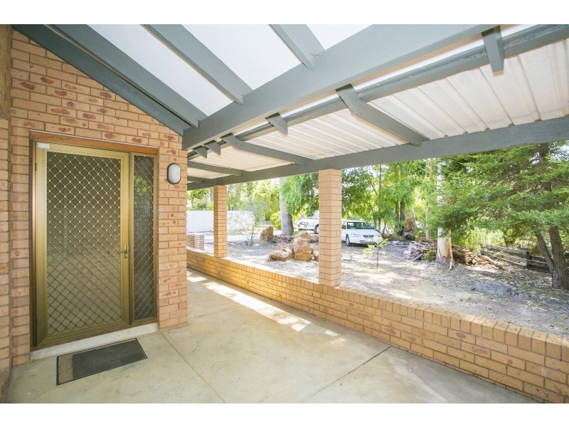 12 Plume Court, Lesmurdie WA 6076