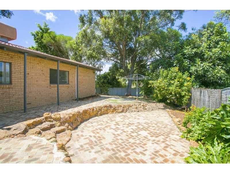 12 Plume Court, Lesmurdie WA 6076