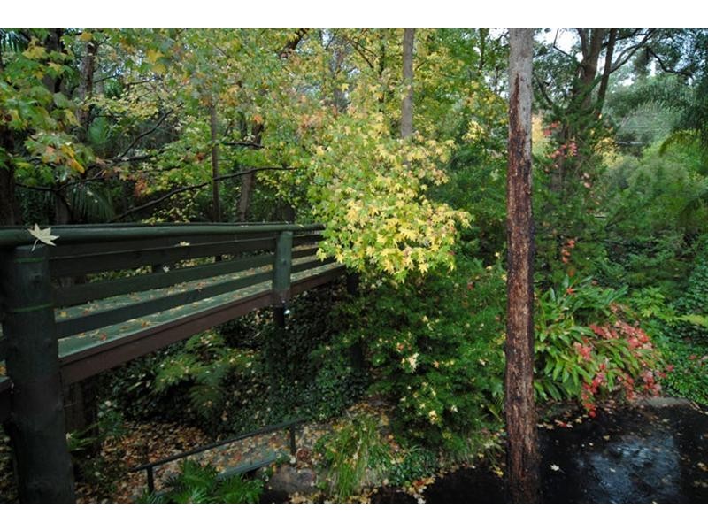 66 Spring Road, Kalamunda WA 6076