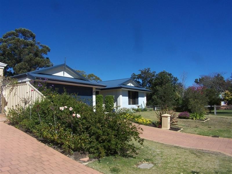 7 Jubata Court, Maida Vale WA 6057