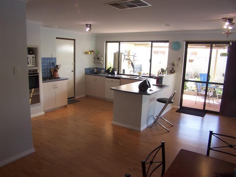 7 Jubata Court, Maida Vale WA 6057