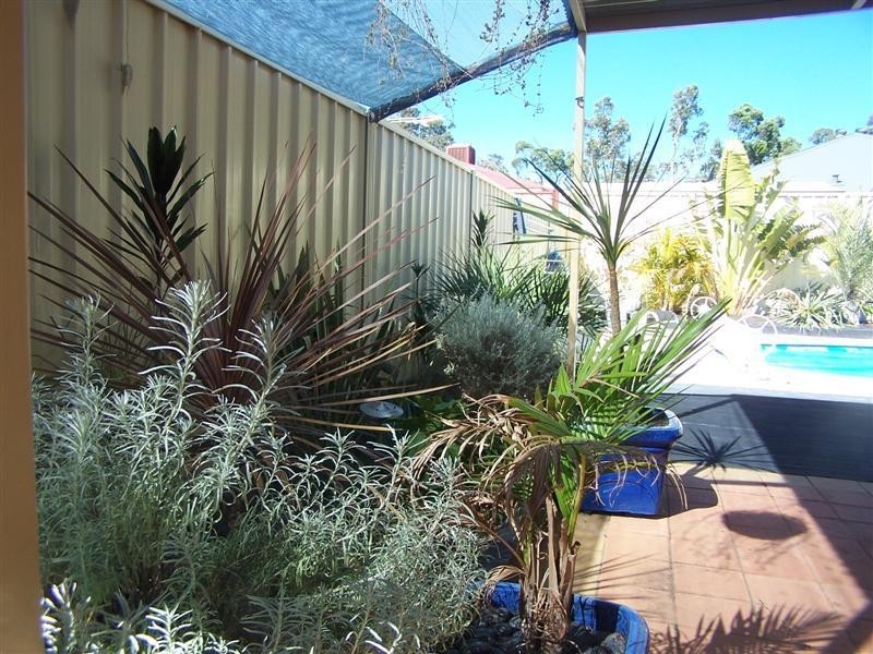 7 Jubata Court, Maida Vale WA 6057