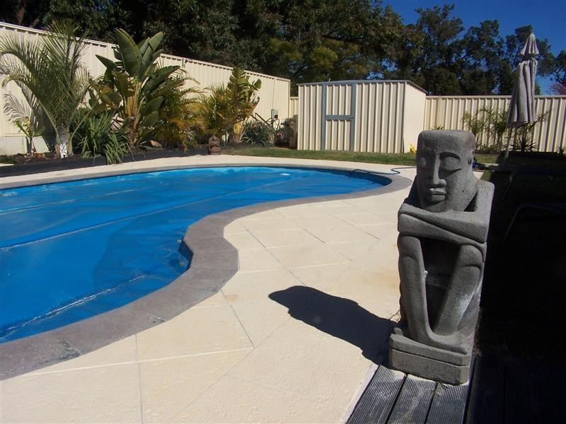 7 Jubata Court, Maida Vale WA 6057