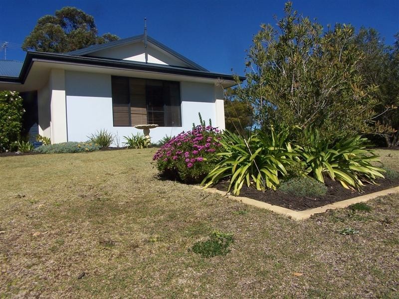 7 Jubata Court, Maida Vale WA 6057