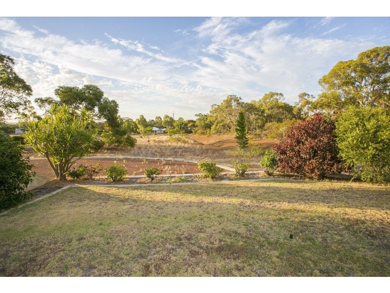 315 Holmes Road, Forrestfield WA 6058