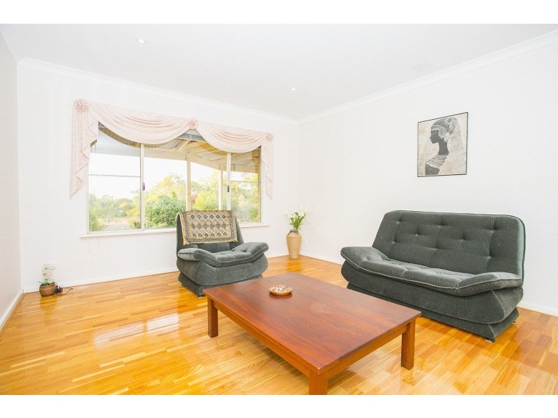 315 Holmes Road, Forrestfield WA 6058