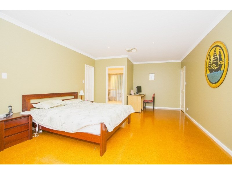 315 Holmes Road, Forrestfield WA 6058