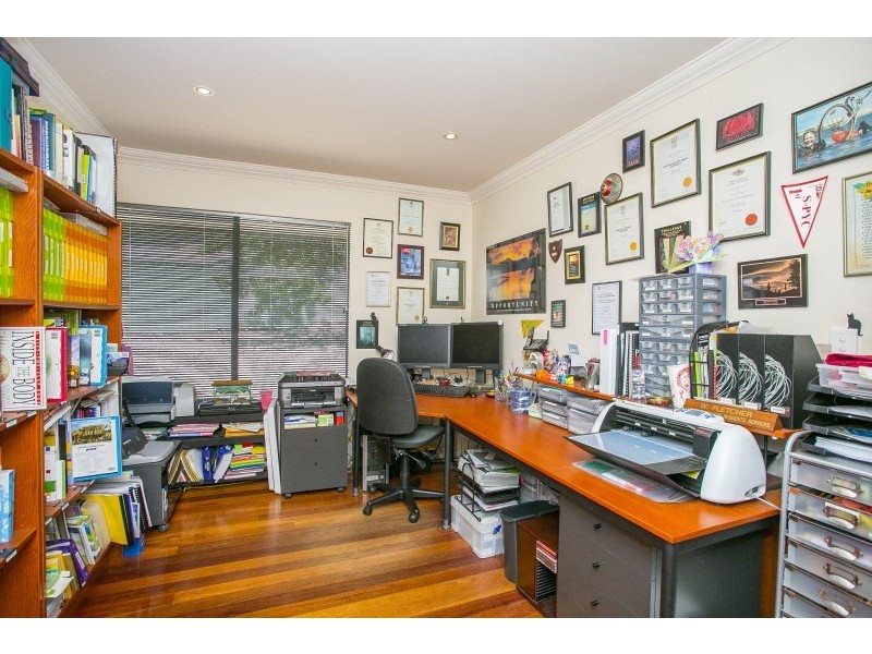 12 Lawnbrook Road East, Bickley WA 6076