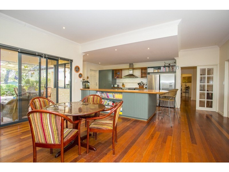 12 Lawnbrook Road East, Bickley WA 6076