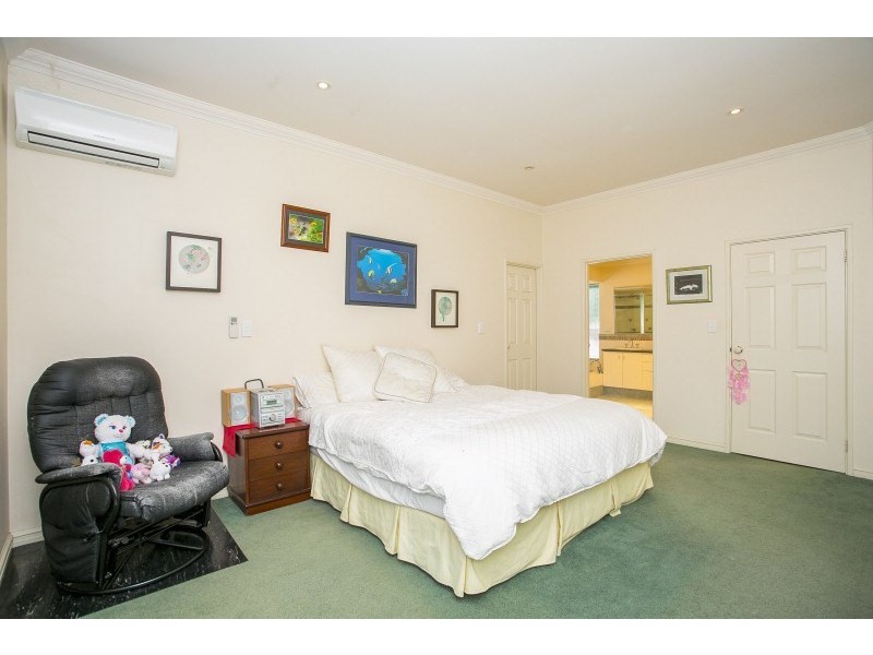 12 Lawnbrook Road East, Bickley WA 6076