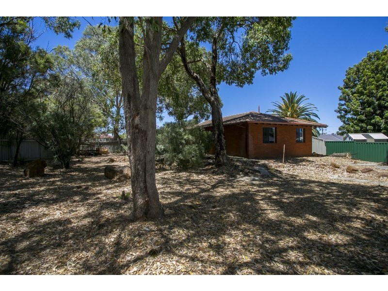 3 Valiant Close, Lesmurdie WA 6076