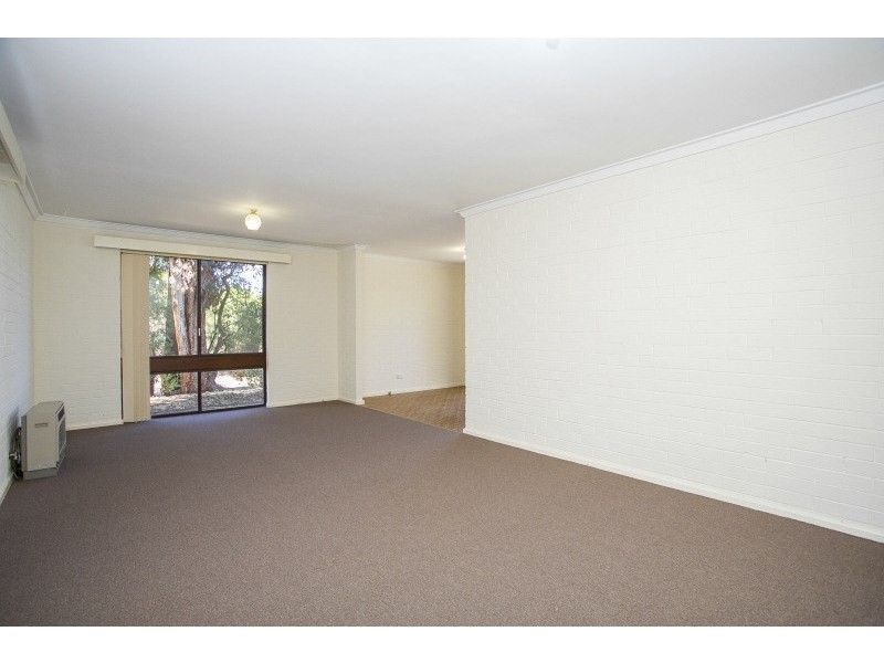 3 Valiant Close, Lesmurdie WA 6076