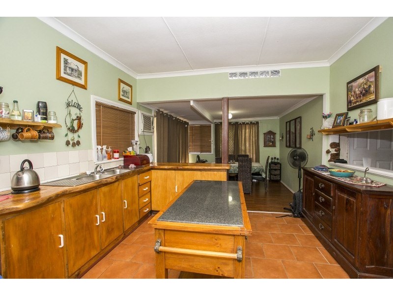 338 Holmes Road, Forrestfield WA 6058