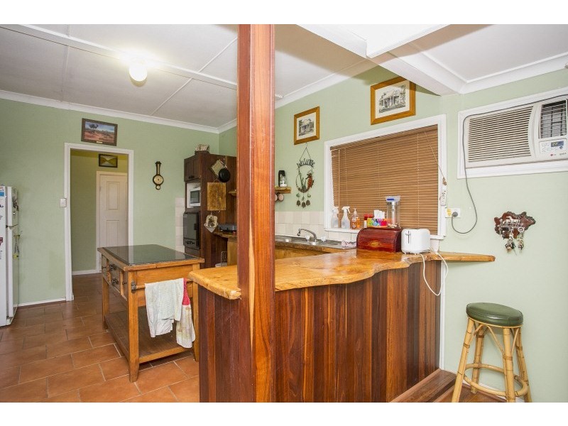 338 Holmes Road, Forrestfield WA 6058