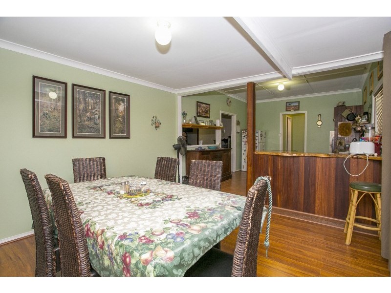 338 Holmes Road, Forrestfield WA 6058