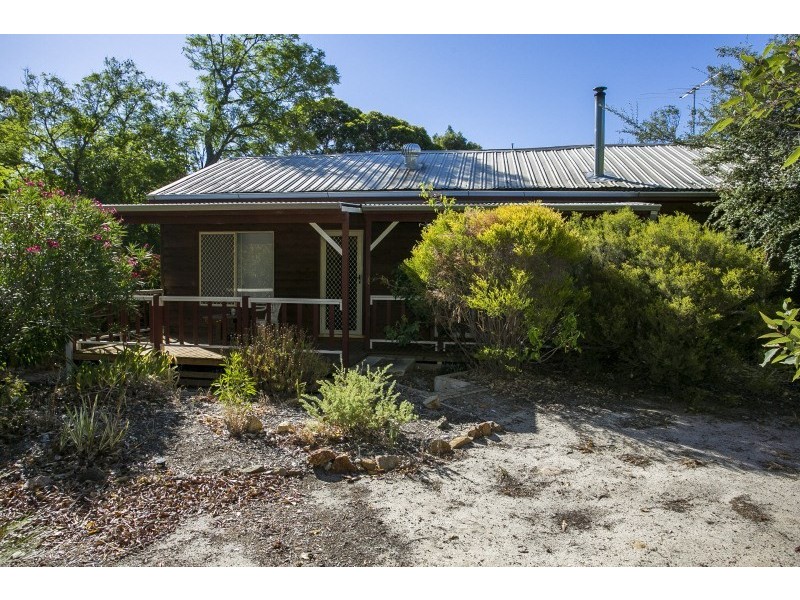 338 Holmes Road, Forrestfield WA 6058