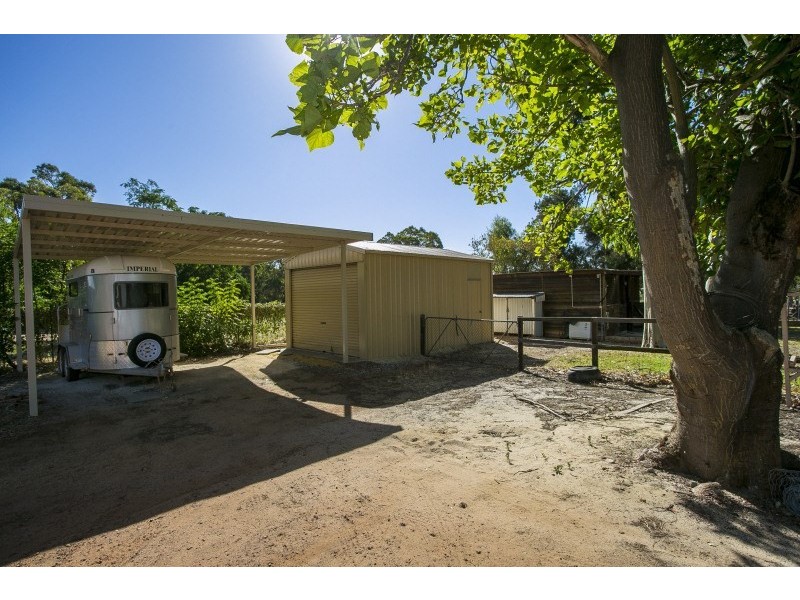 338 Holmes Road, Forrestfield WA 6058