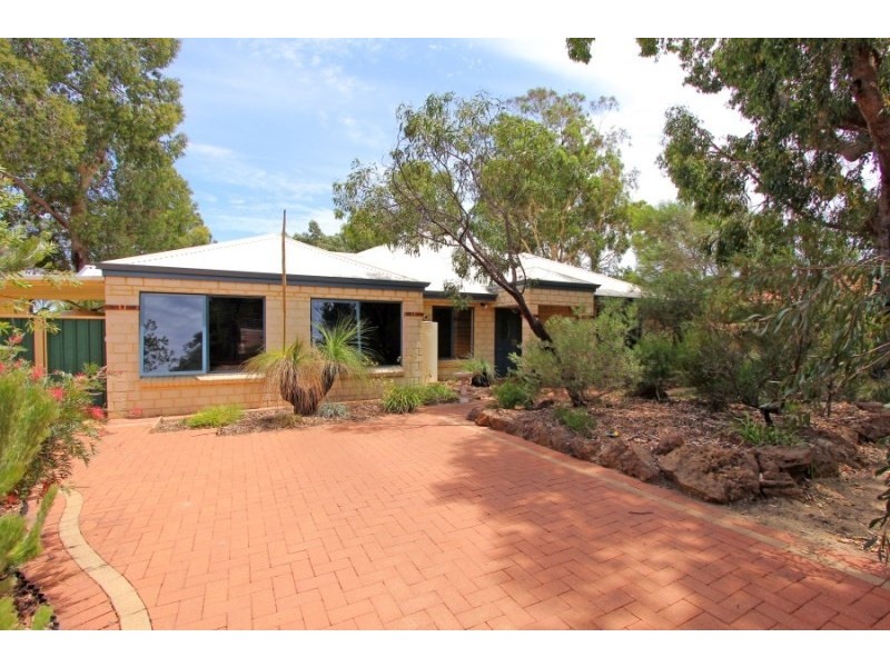 12 Dianella Road, Walliston WA 6076