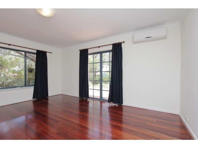 12 Dianella Road, Walliston WA 6076