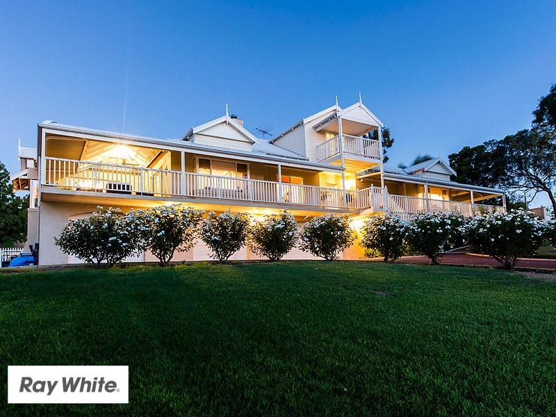 2 Newlands Grove, Gooseberry Hill WA 6076