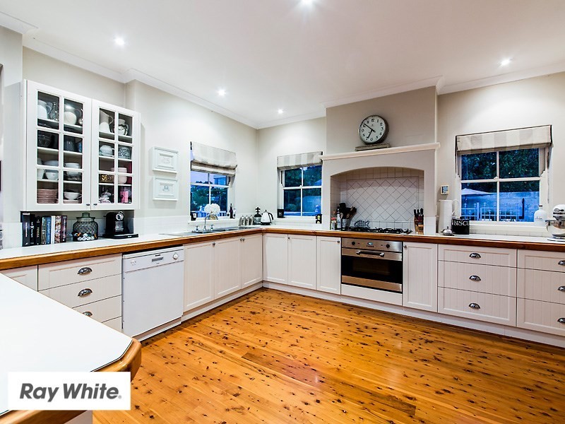 2 Newlands Grove, Gooseberry Hill WA 6076