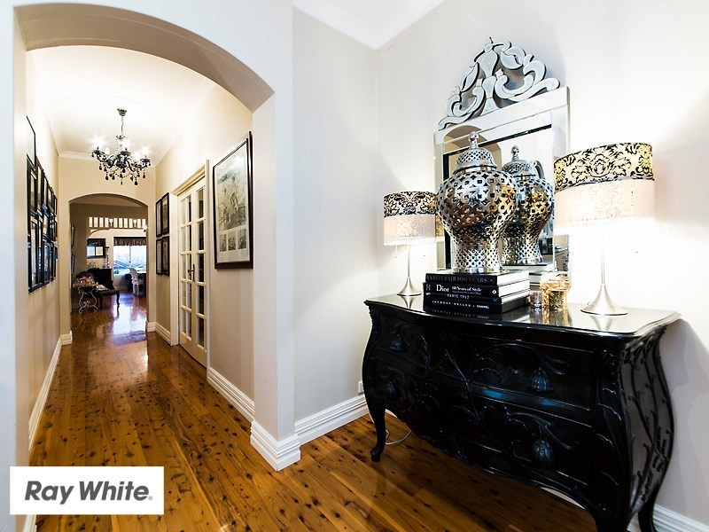 2 Newlands Grove, Gooseberry Hill WA 6076