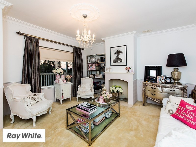 2 Newlands Grove, Gooseberry Hill WA 6076