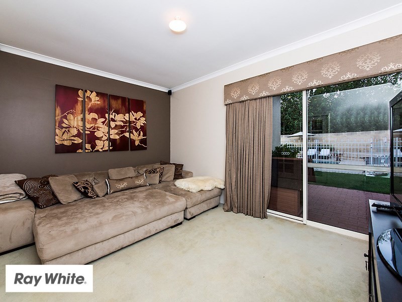 2 Newlands Grove, Gooseberry Hill WA 6076