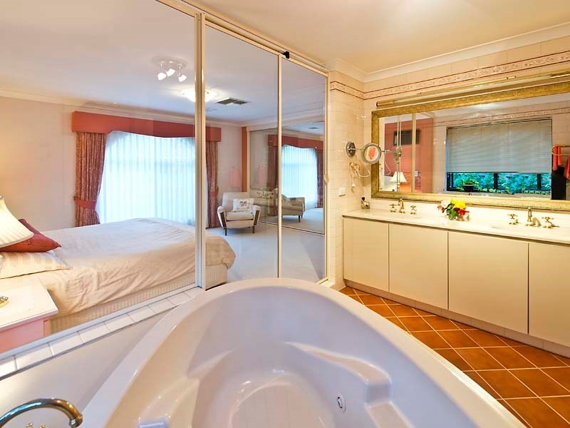 15 Lookout Road, Kalamunda WA 6076