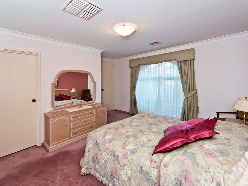 15 Lookout Road, Kalamunda WA 6076