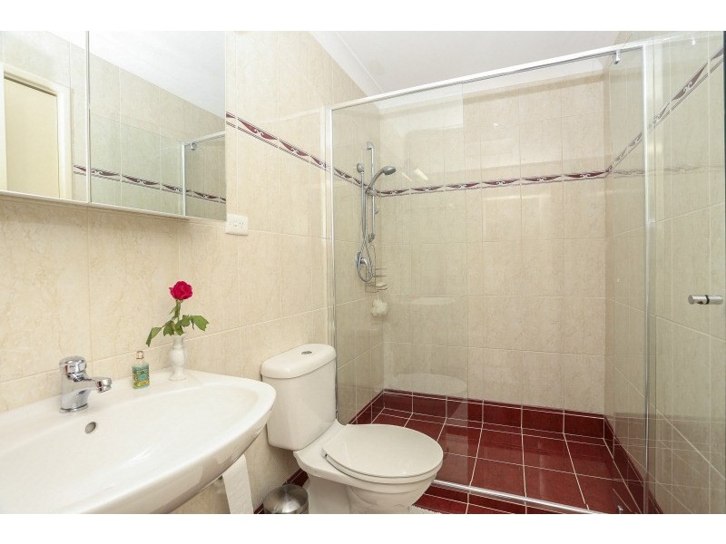 15 Lookout Road, Kalamunda WA 6076