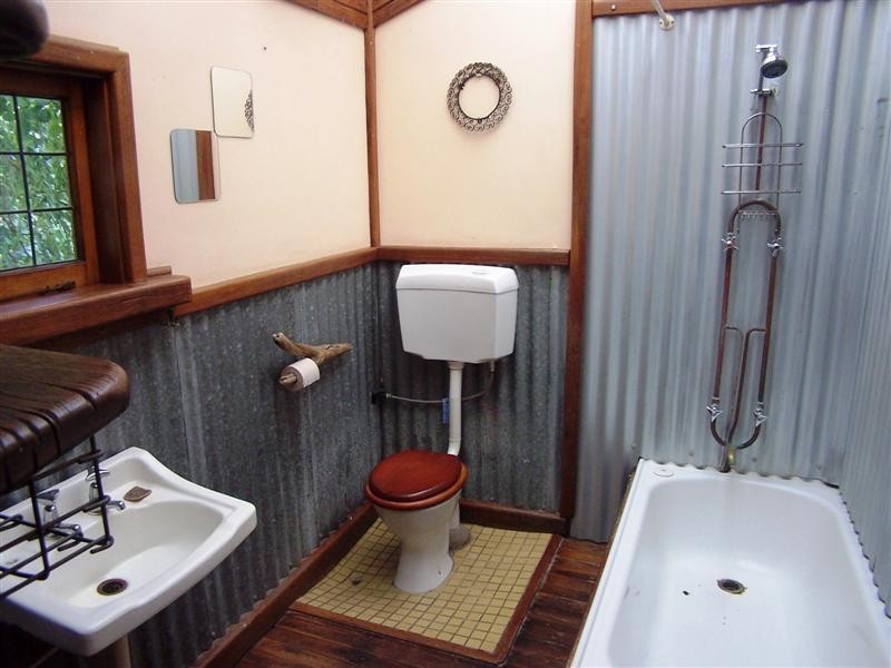 Gooseberry Hill WA 6076