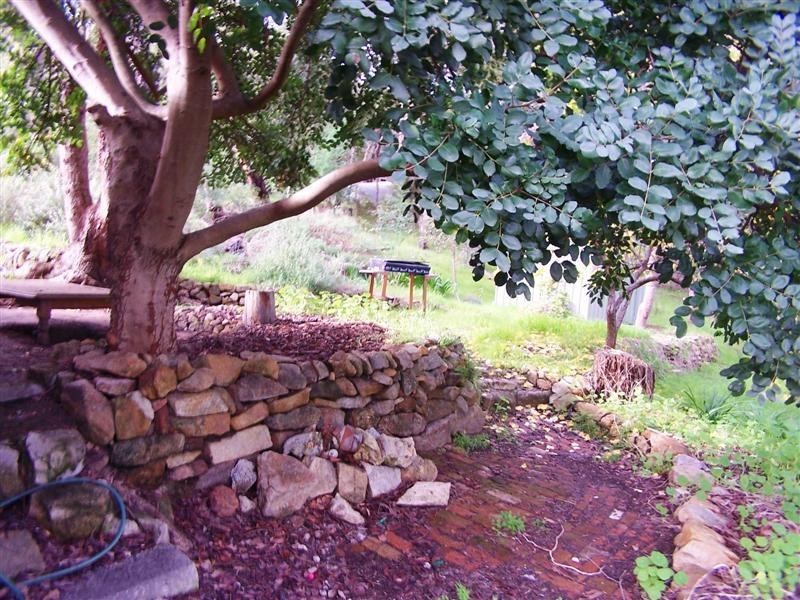 Gooseberry Hill WA 6076