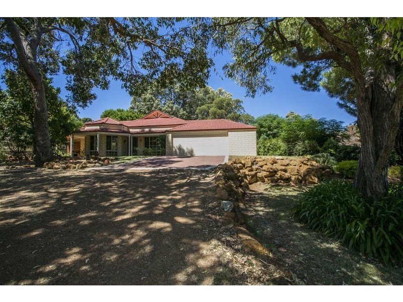 22 Davies Crescent, Gooseberry Hill WA 6076