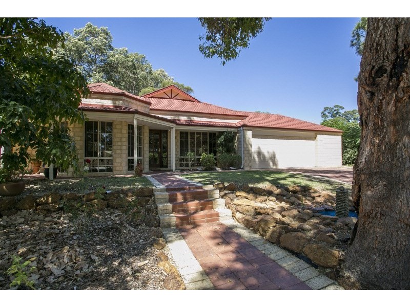 22 Davies Crescent, Gooseberry Hill WA 6076