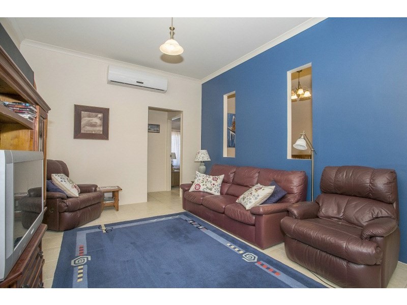 22 Davies Crescent, Gooseberry Hill WA 6076