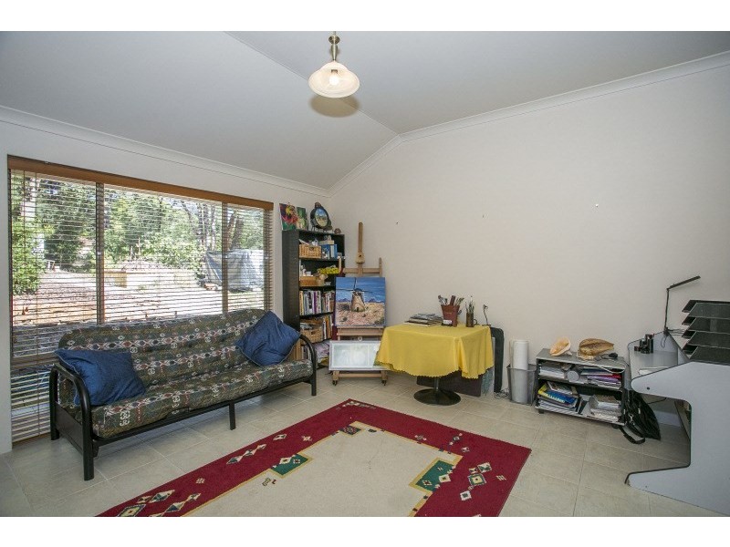 22 Davies Crescent, Gooseberry Hill WA 6076