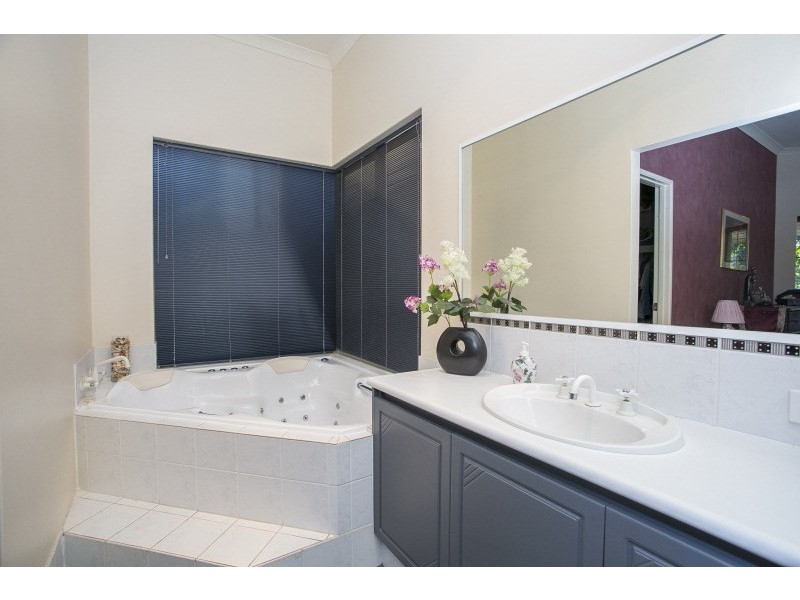 22 Davies Crescent, Gooseberry Hill WA 6076