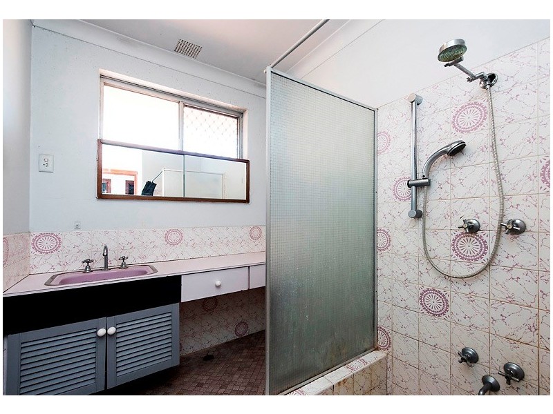 45 Mcmaster Street, Victoria Park WA 6100