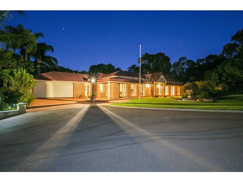 154 Orange Valley Road, Kalamunda WA 6076