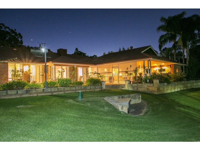 154 Orange Valley Road, Kalamunda WA 6076