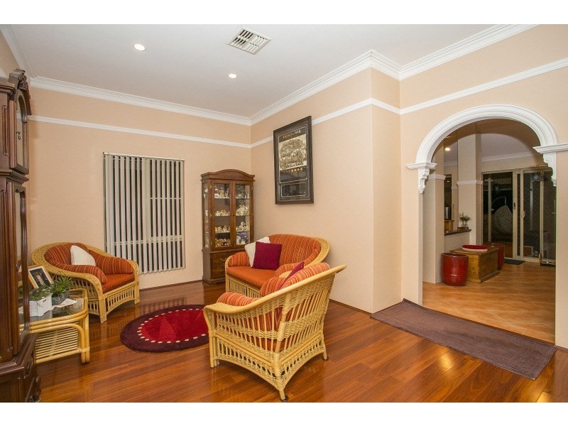 154 Orange Valley Road, Kalamunda WA 6076