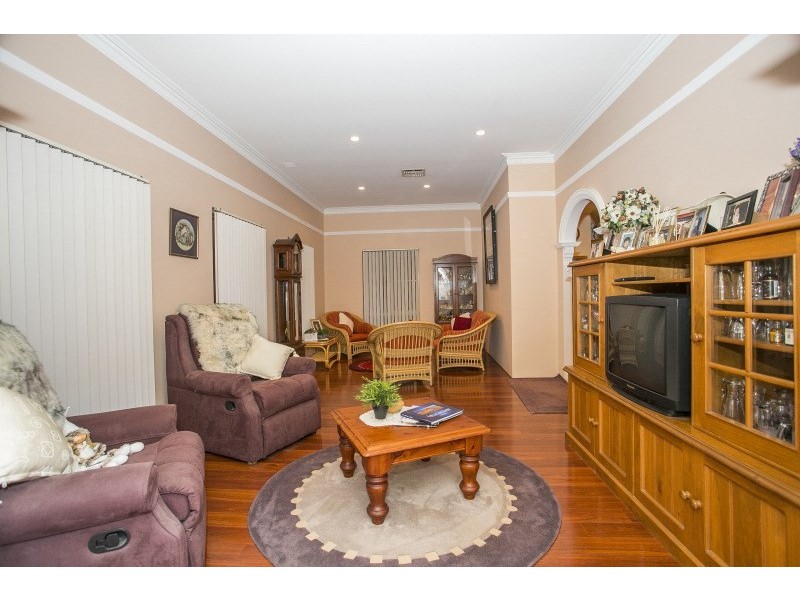 154 Orange Valley Road, Kalamunda WA 6076