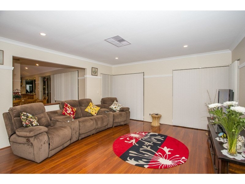 154 Orange Valley Road, Kalamunda WA 6076