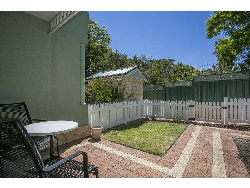 3/2 Headingly Road, Kalamunda WA 6076