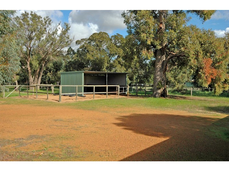 11 Arundel Court, Maida Vale WA 6057