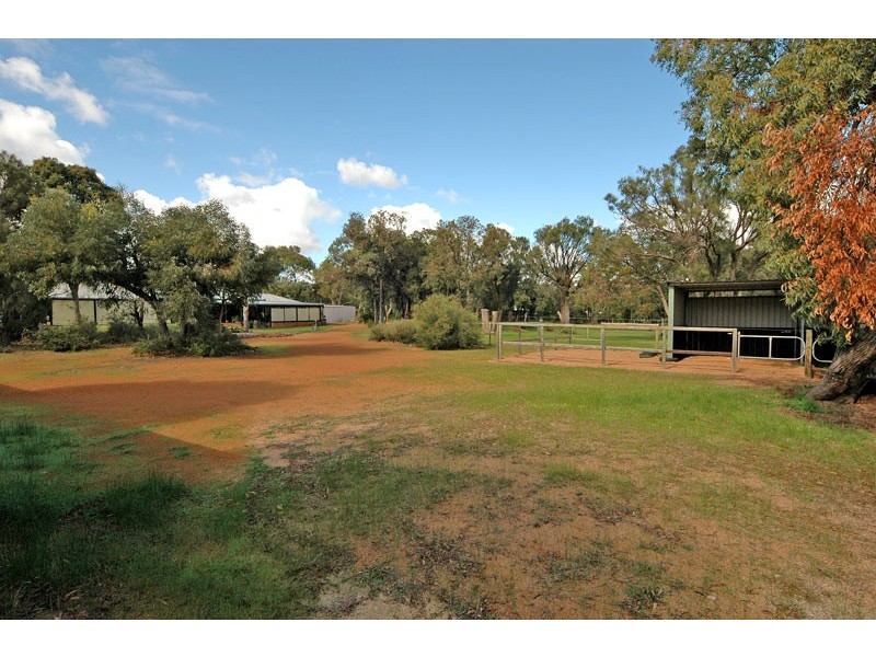 11 Arundel Court, Maida Vale WA 6057