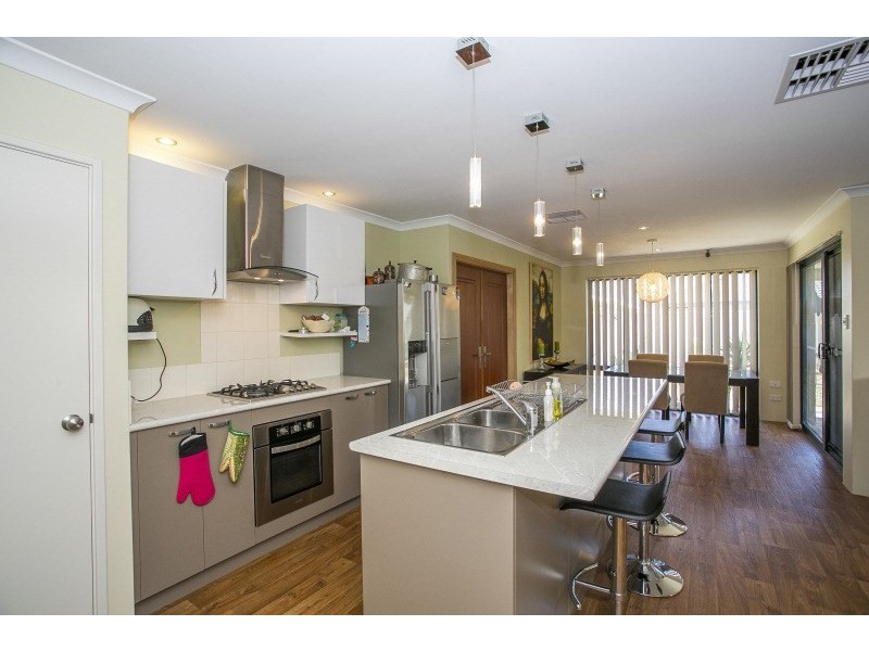 7 Willerin Mews, Maida Vale WA 6057