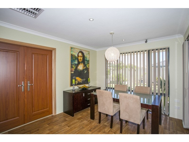 7 Willerin Mews, Maida Vale WA 6057