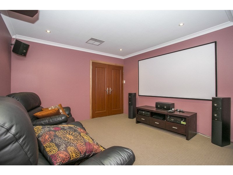 7 Willerin Mews, Maida Vale WA 6057